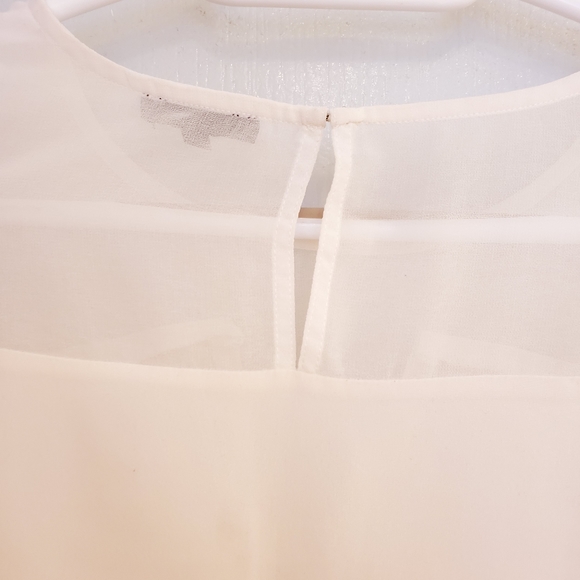 Dynamite Sleeveless Top - Picture 6 of 8